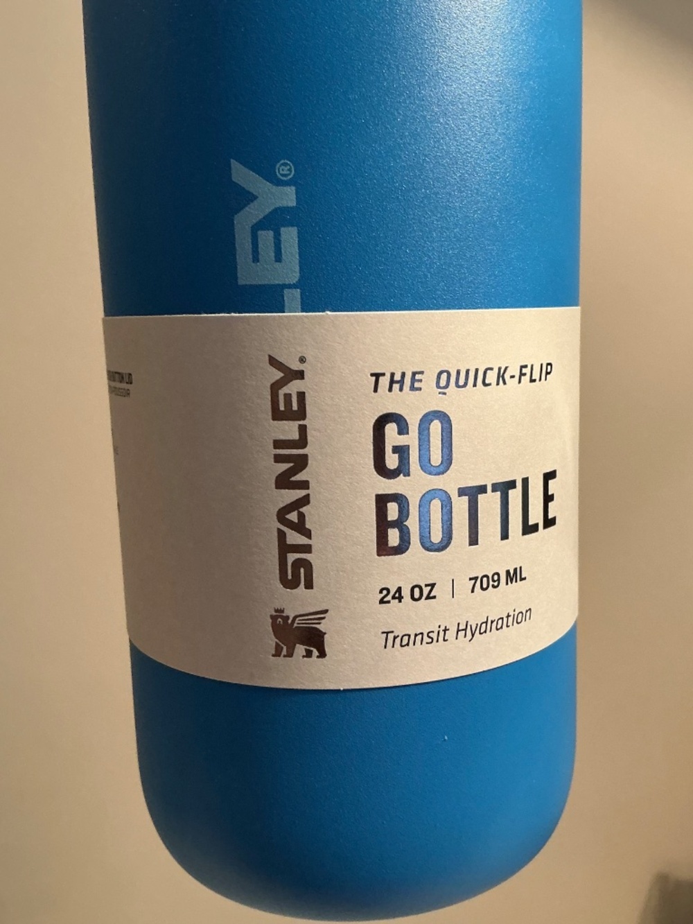 New Stanley Quick Flip Go Bottle 24 ounce Blue - Picture 2 of 6